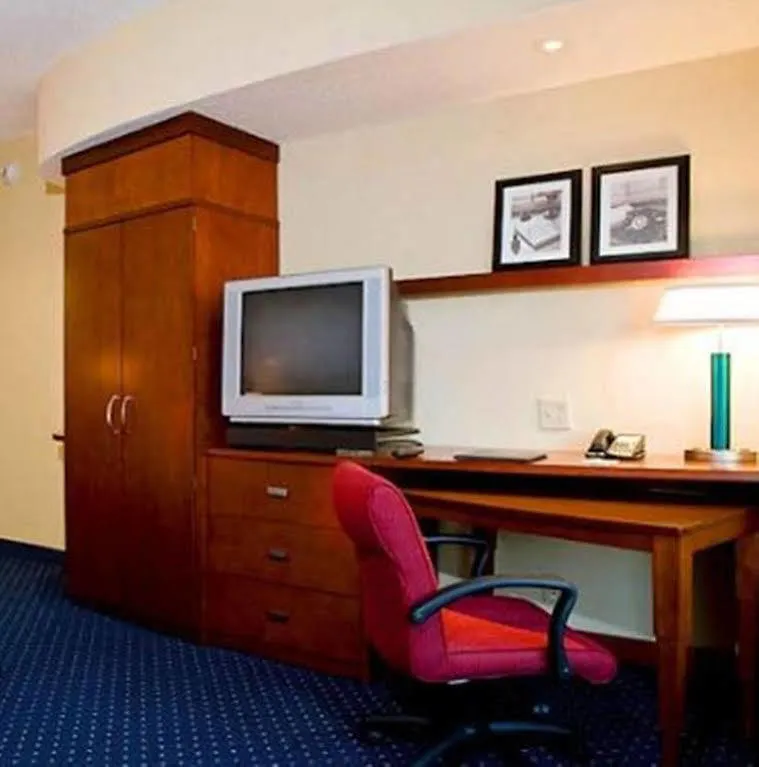 Courtyard By Marriott Memphis Southaven Hotel